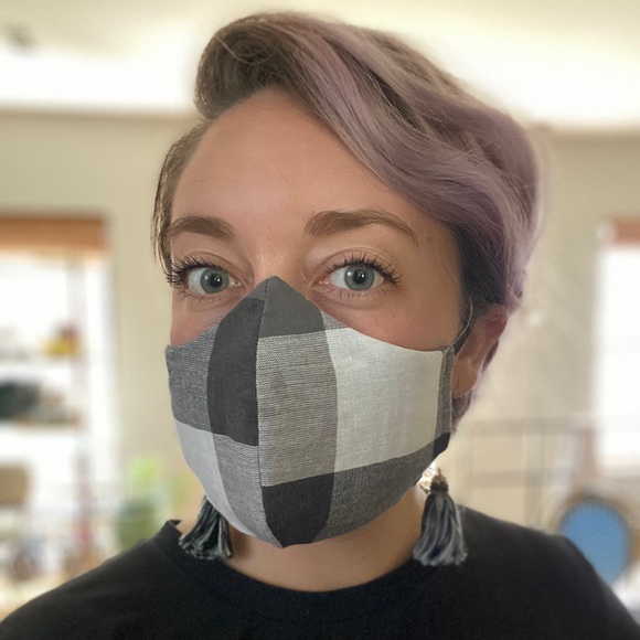 Meet your Posher, Erica - Picture 4 of 4